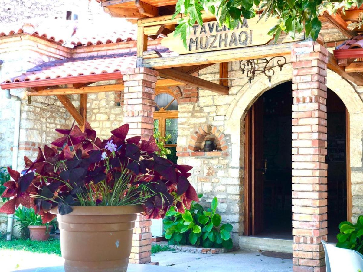 Villa Muzhaqi Nivice Exterior photo
